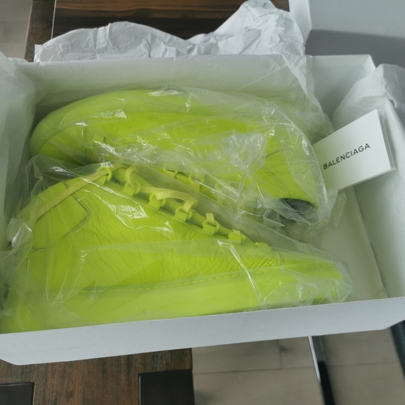 Brand new Balenciaga sneakers - Picture 2 of 4